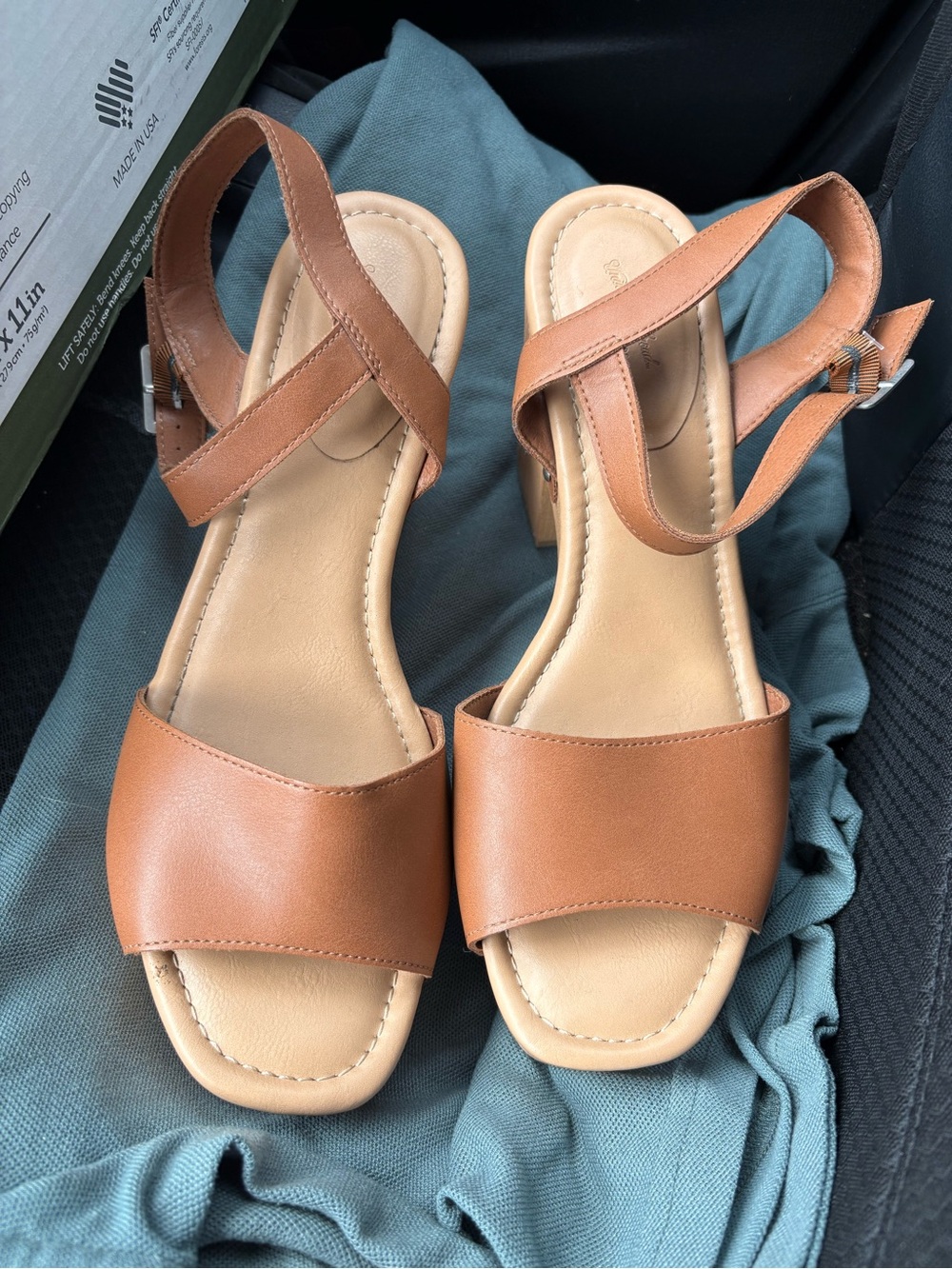 Universal Thread Tan Leather Strappy Slingback Sandals